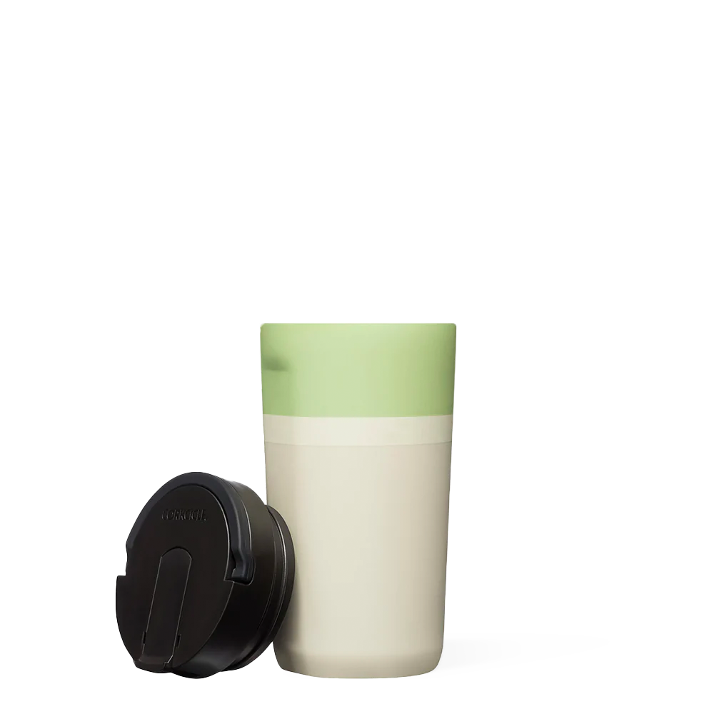 star-warstm-kids-cup-h0 0b29a0bde323--grogu-kids-cup-product-lid-off.png