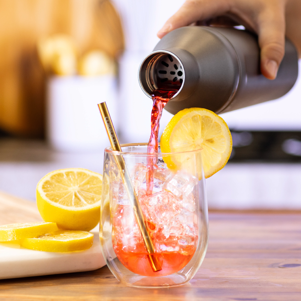 cocktail-shaker-lid-y3 Cocktail_Shaker_lifestyle_1_0f873eef-26b9-477a-b301-4dde25c00201.png
