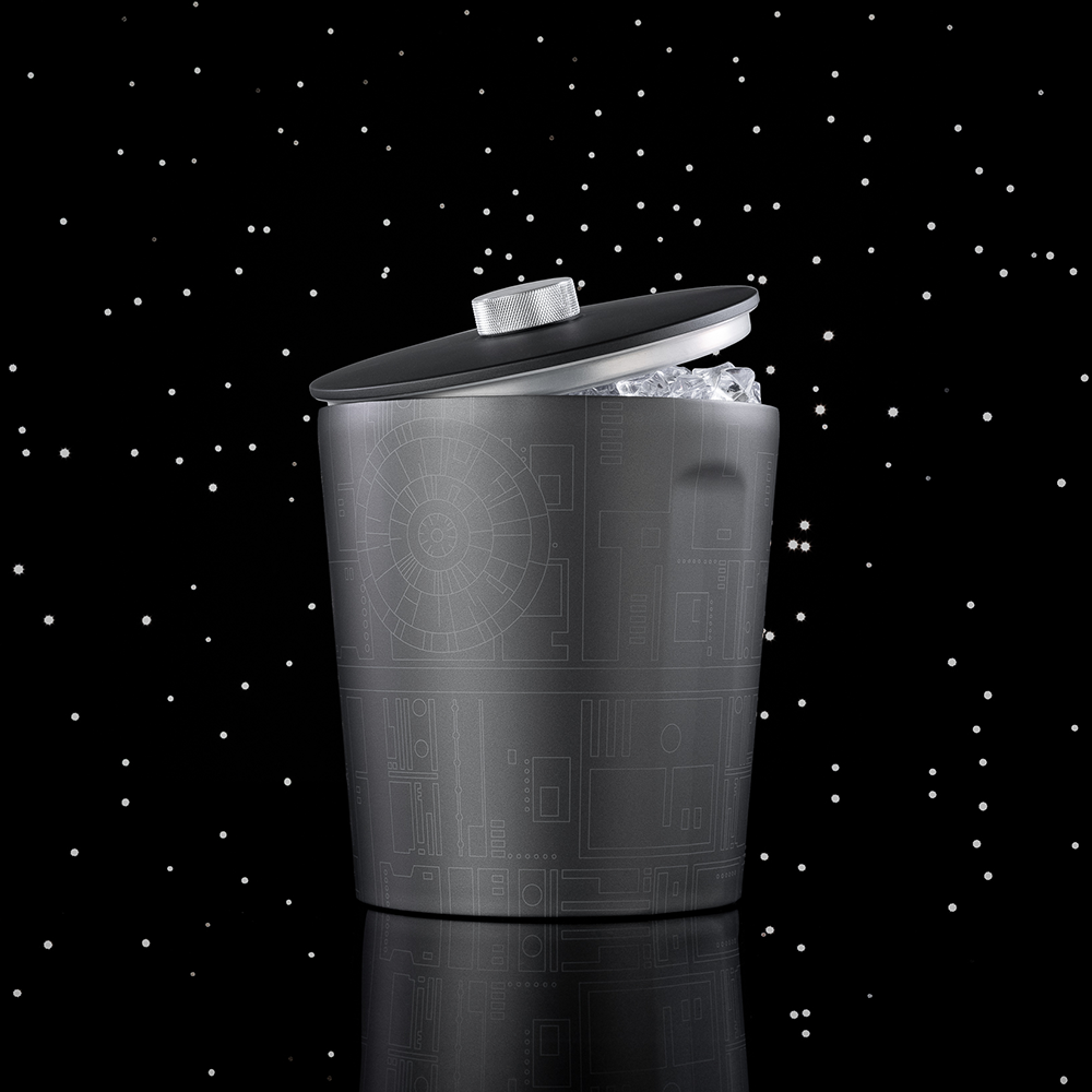 star-warstm-ice-bucket-j5 DS-Lifestyle.png